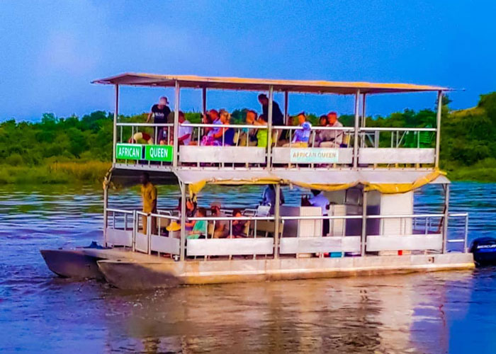Launch cruise Murchison falls